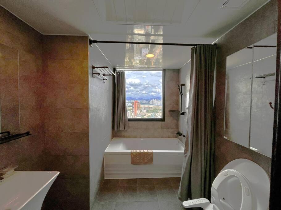 Apartment Signature View House 5mins To Coex Mall Seoul
